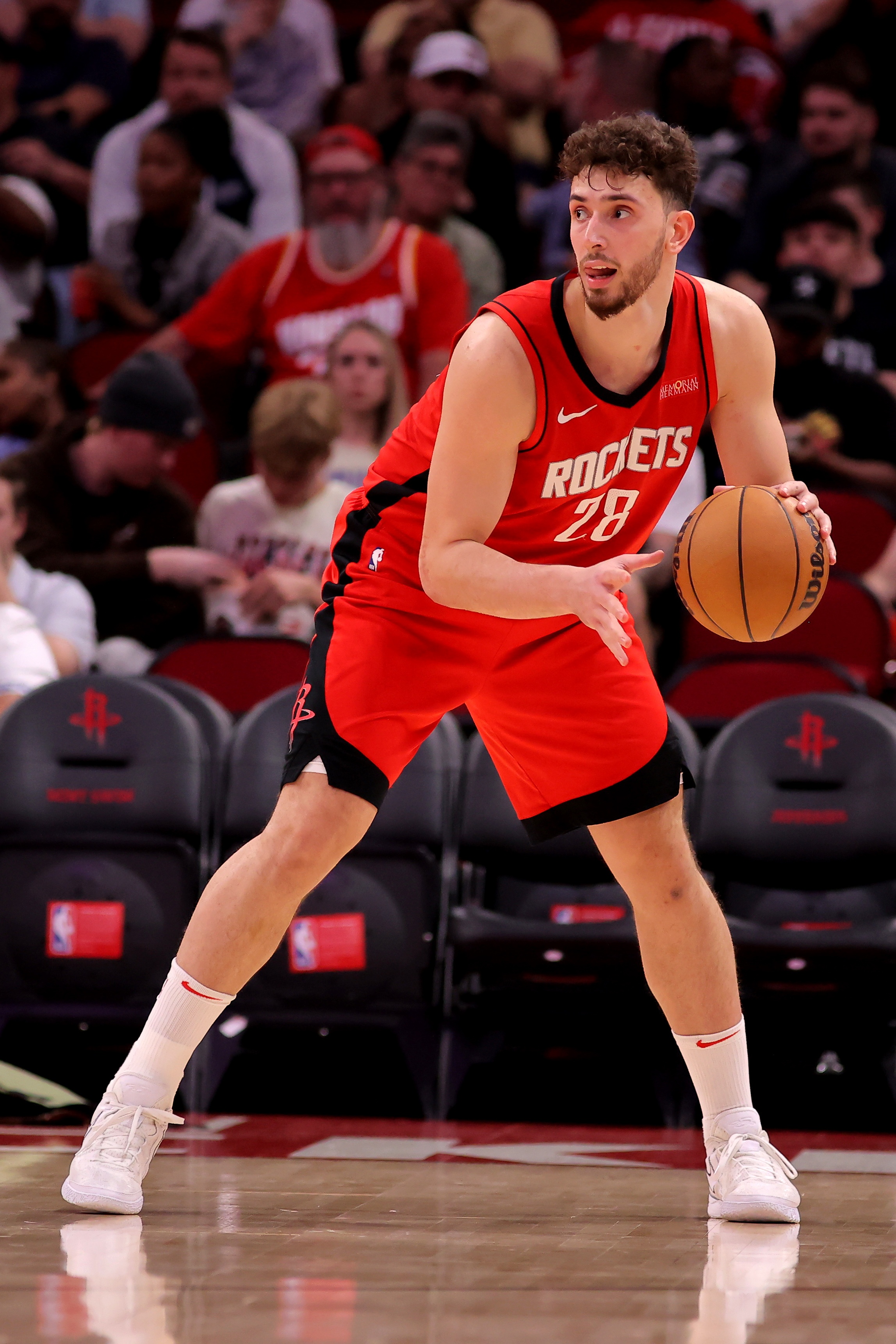 九游娱乐入口-NBA球员在比赛中首次担任球队队长