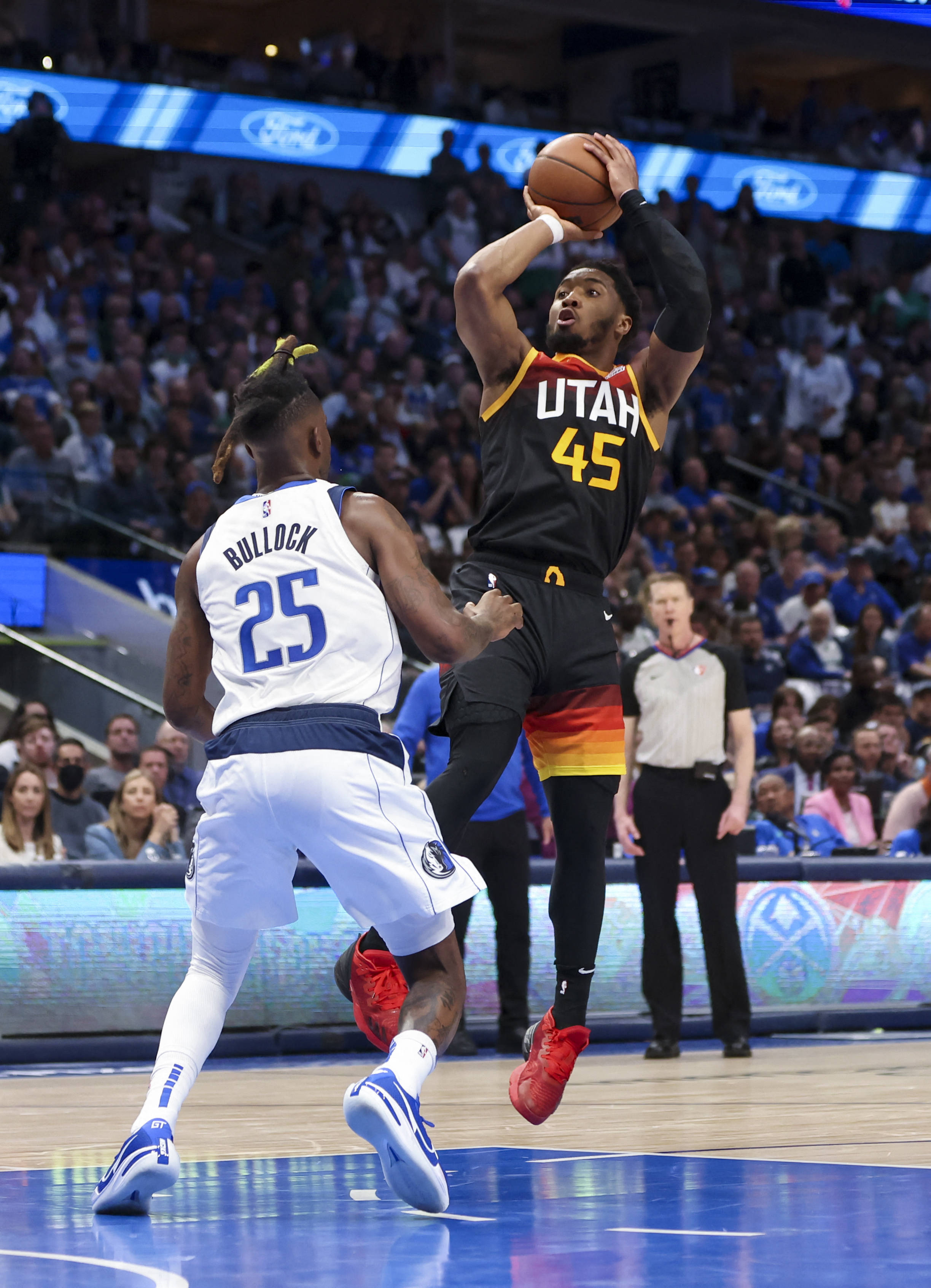 欧洲篮球球员在国际赛事中奋力拼搏，为国争得骄人成绩的简单介绍