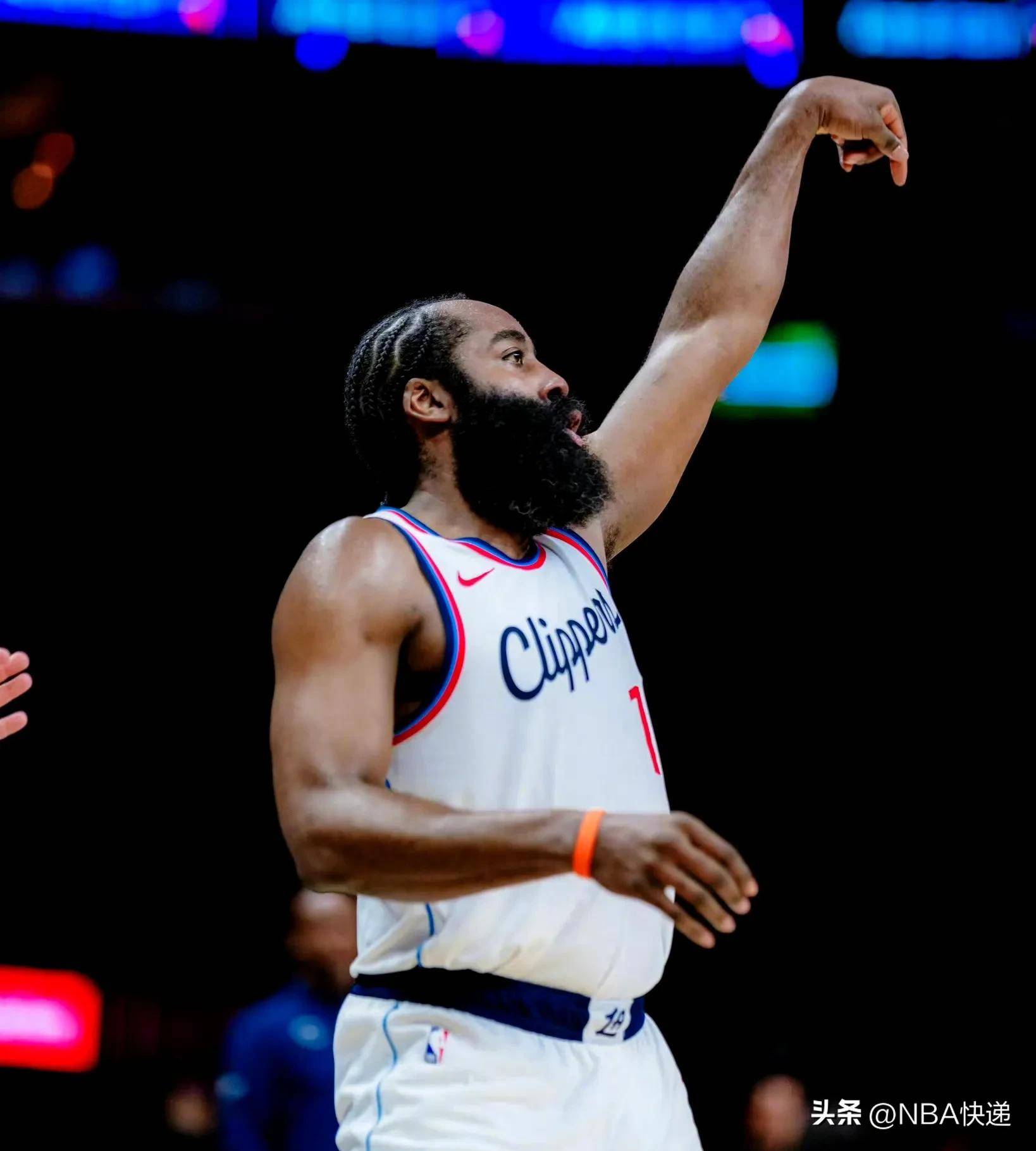 九游娱乐网站-火箭力克快船，取得四连胜