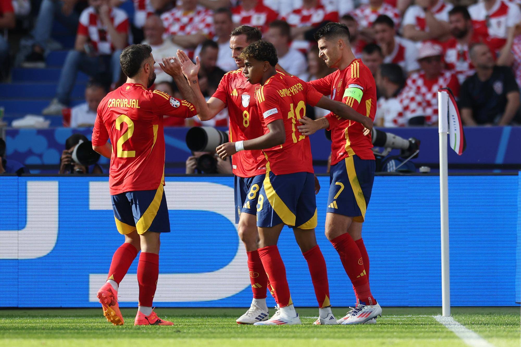 九游VIP-巴萨逆转巴西,卡瓦哈尔统治全场的简单介绍