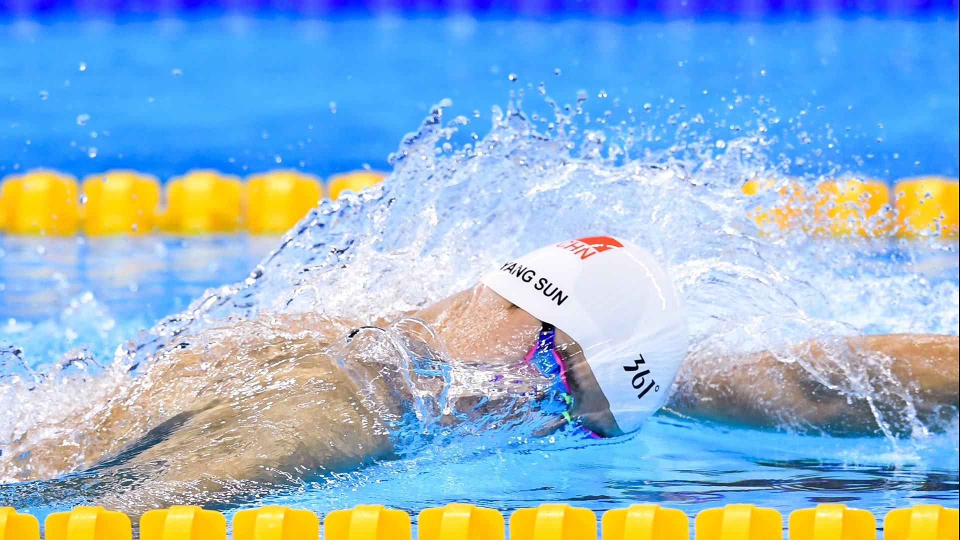 黄潜艇惊涛骇浪中突围，萨内星光撕裂爱尔兰防线